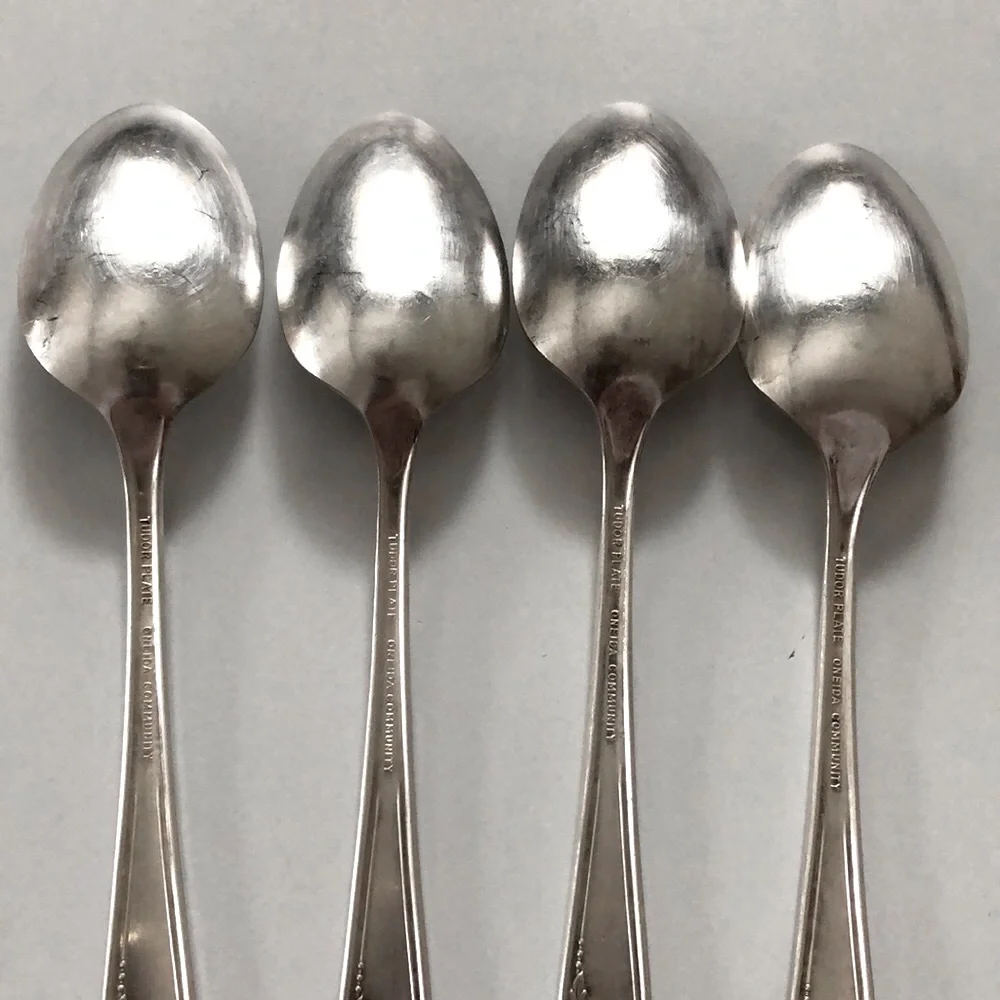 Tudor Plate Oneida Community Queen Bess II Silver Plate teaspoons Set of 4